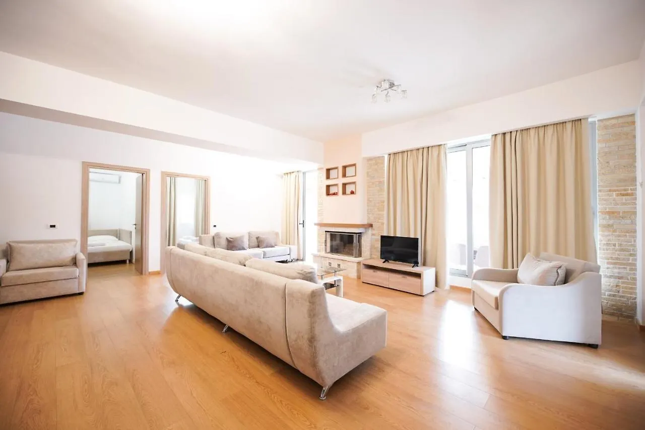 Vila Milo Himare