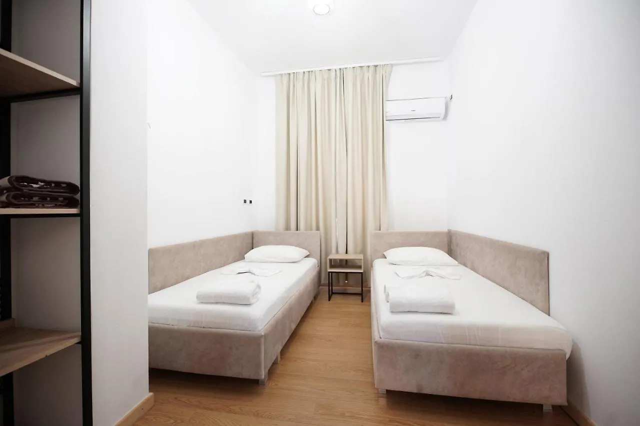 Vila Milo Himarë 0*,