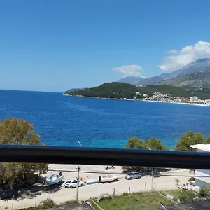 Appartement With View, Himarë
